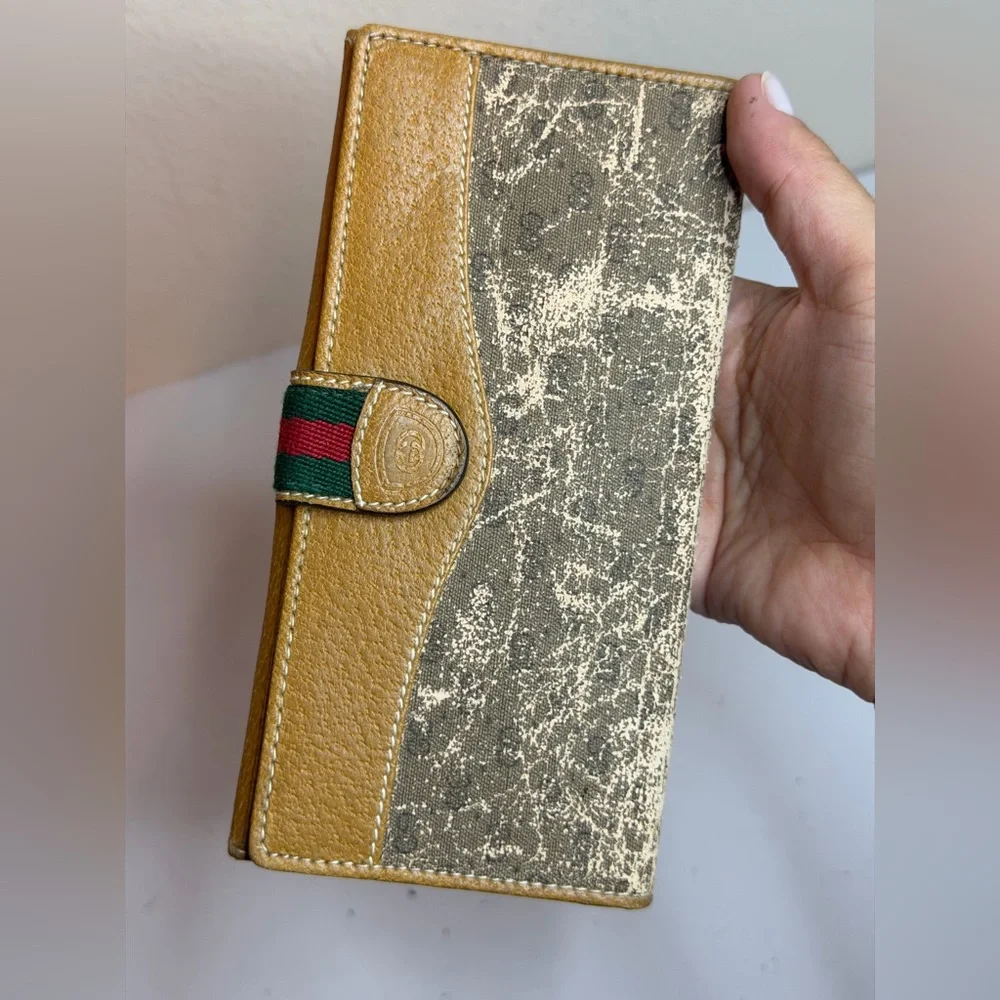Vintage Gucci Sherry Line bifold long wallet Micro GG