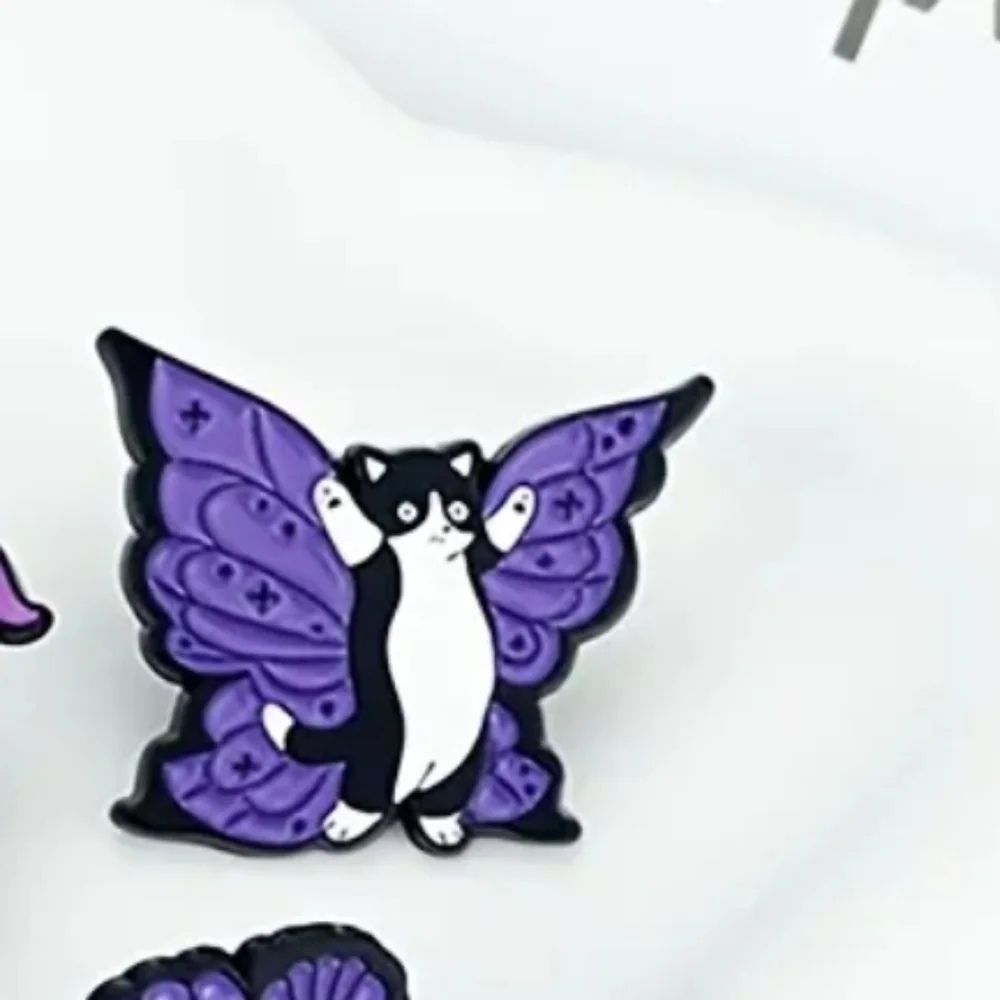 N/A pin adorable enamel