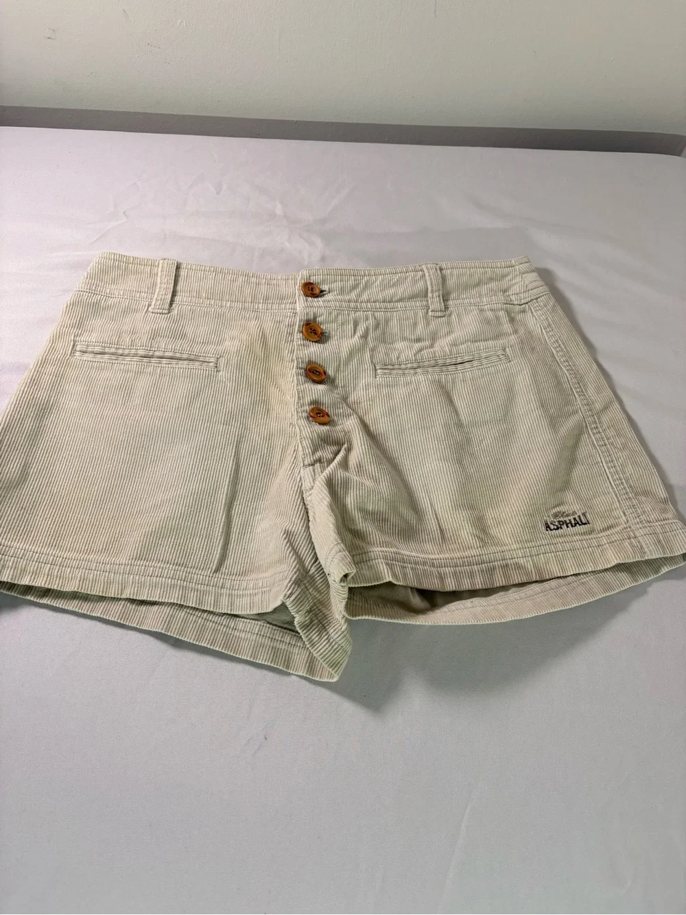 Cream Corduroy Button-Front Women’s Shorts